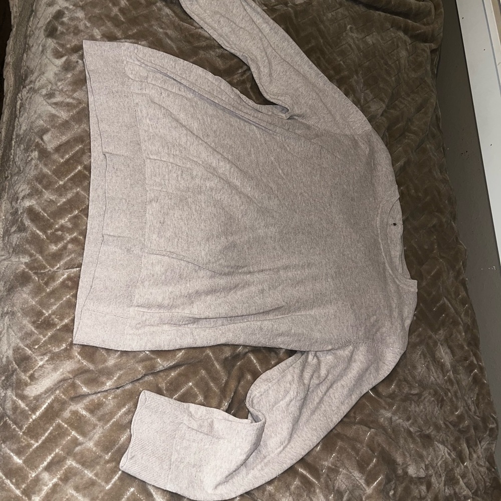 H&M Light Gray Crew Neck Sweater